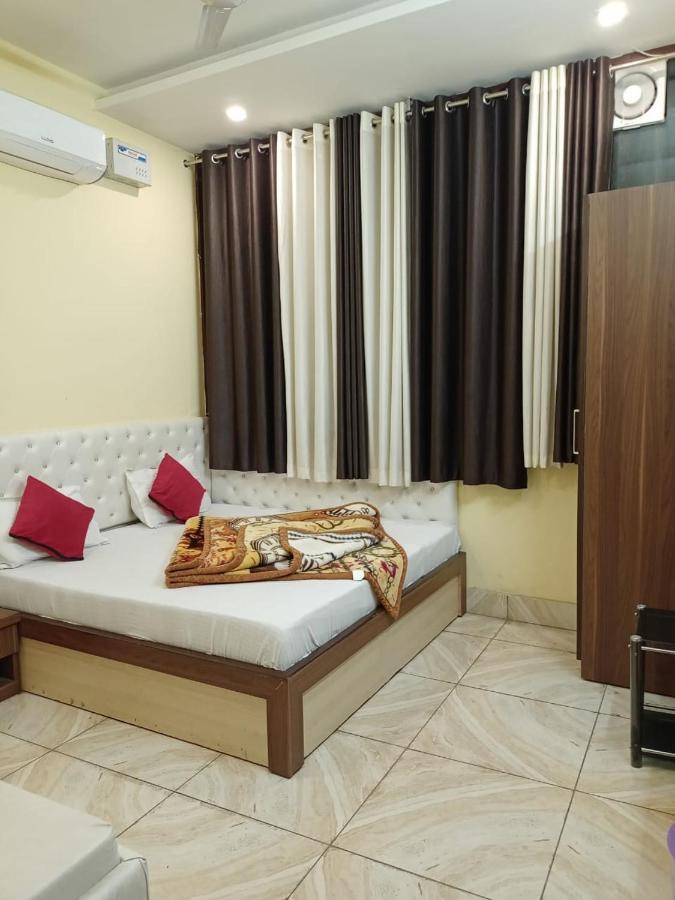 Hotel Vinayak Inn Haridwār المظهر الخارجي الصورة