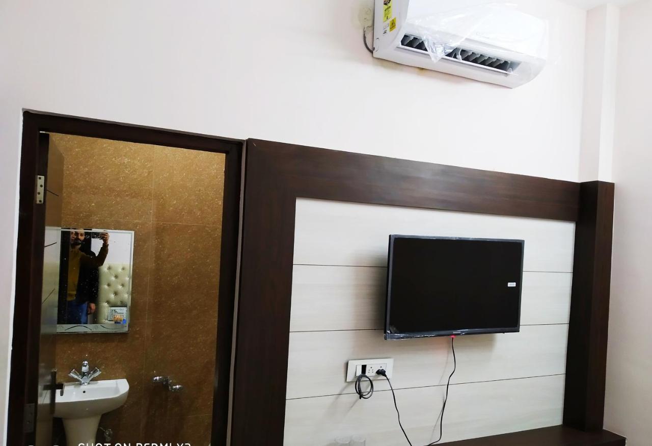 Hotel Vinayak Inn Haridwār المظهر الخارجي الصورة