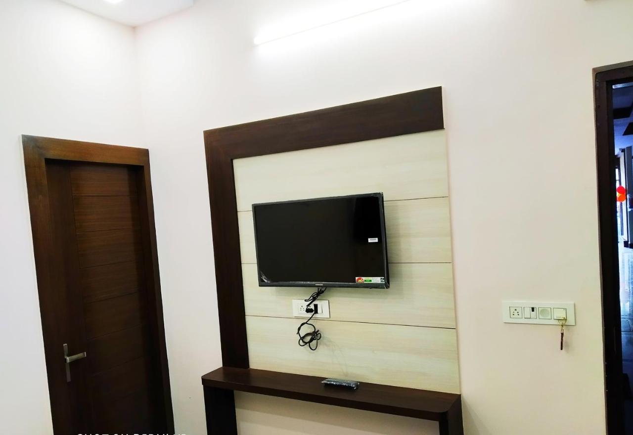 Hotel Vinayak Inn Haridwār المظهر الخارجي الصورة