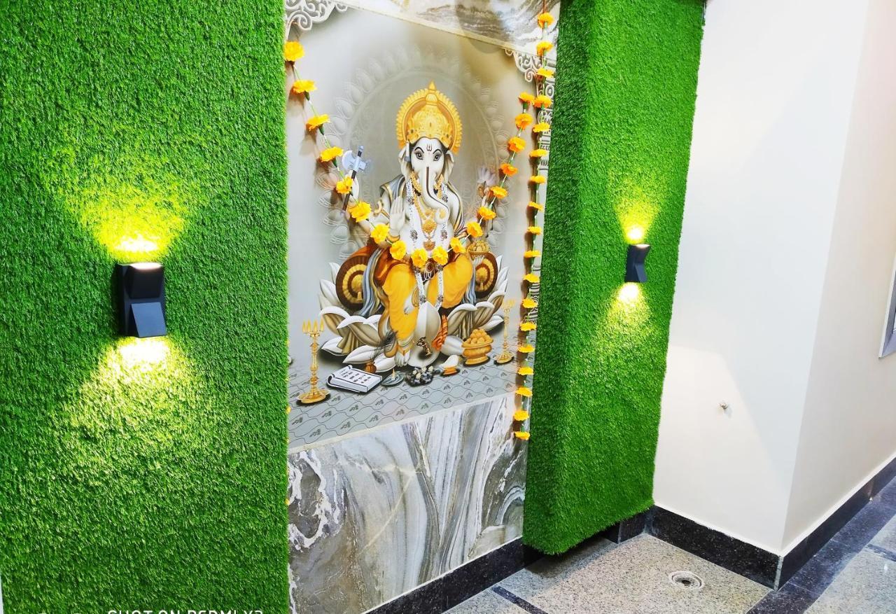 Hotel Vinayak Inn Haridwār المظهر الخارجي الصورة